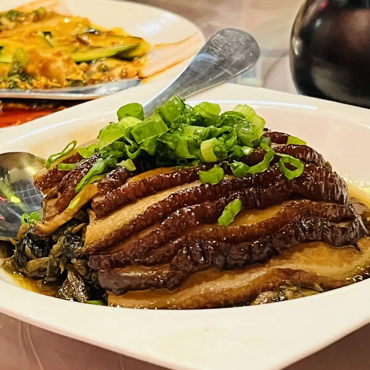 pork with pickled cabbage 梅菜扣肉